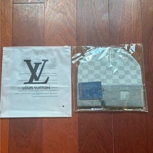 Louis Vuitton Gray and White Men's Hat